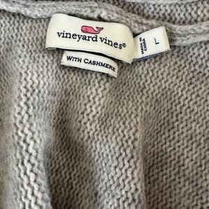 Vineyard vines cashmere sweater